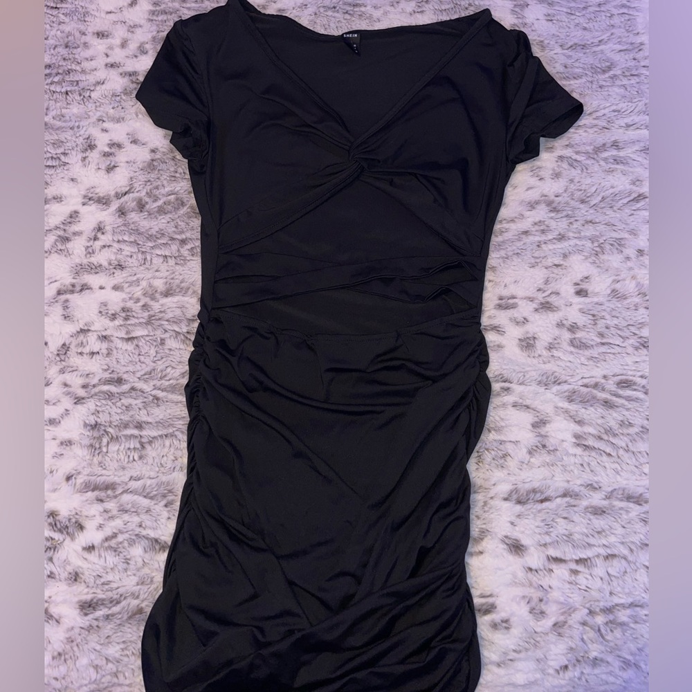 Criss-Cross Cut Out Ruched Side Bodycon Dress